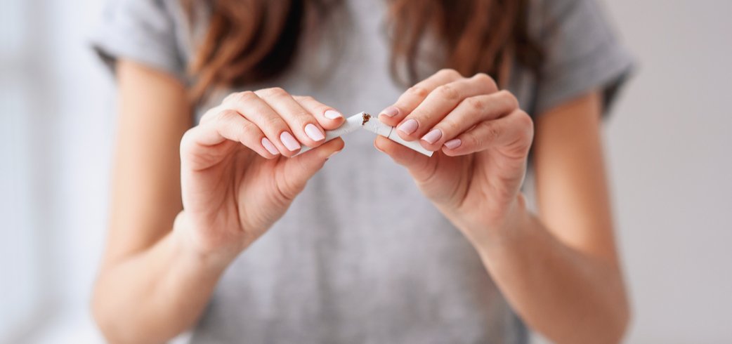 6 rimedi naturali per smettere di fumare, dalle tisane alle erbe