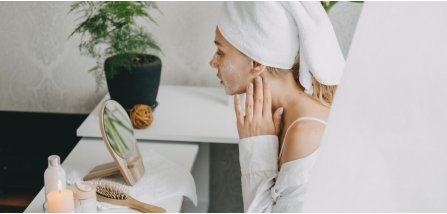 Lumifenoli antiossidanti: cosa sono e che benefici hanno su viso e corpo