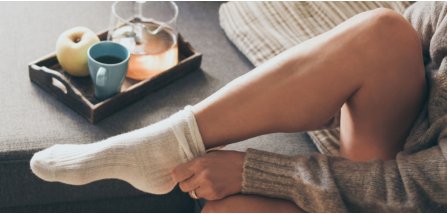 Piedi freddi a letto? Perché succede e come tornare a dormire bene