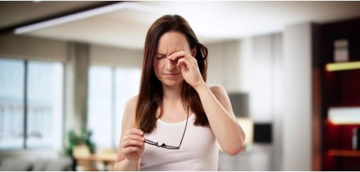 Prurito agli occhi e stress: qual è il legame e come alleviare il fastidio