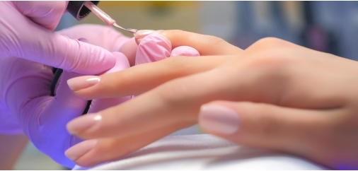Smalti sicuri: quali ingredienti controllare per una manicure senza rischi